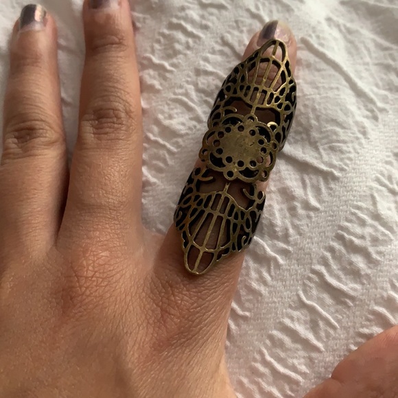 3for30!! ✨ Metal Ornamental Finger Wrap Ring - Picture 2 of 5